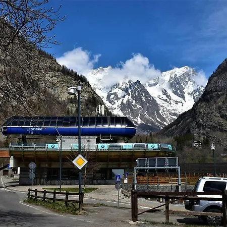 Lo Forne Ve * Courmayeur